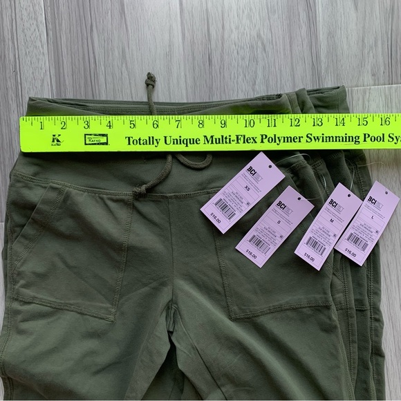 NWT Wild Fable High-Rise Olive Green Jogger - Picture 8 of 9